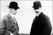 Orville (left) and Wilbur Wright